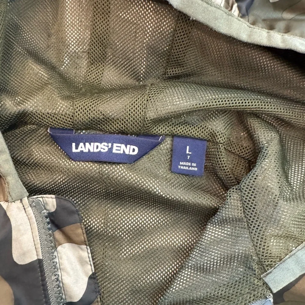Lands’ End Kids Camo Hooded Windbreaker Jacket Size 7